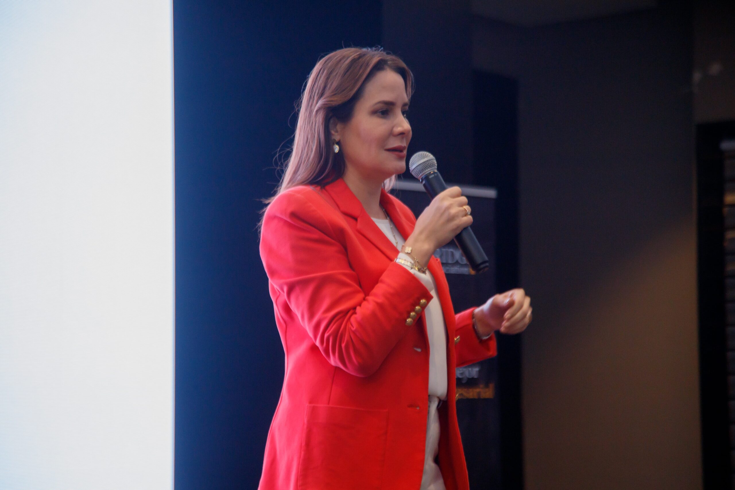 DESDE LA RAIZ_KRONOS by bismark -22-min