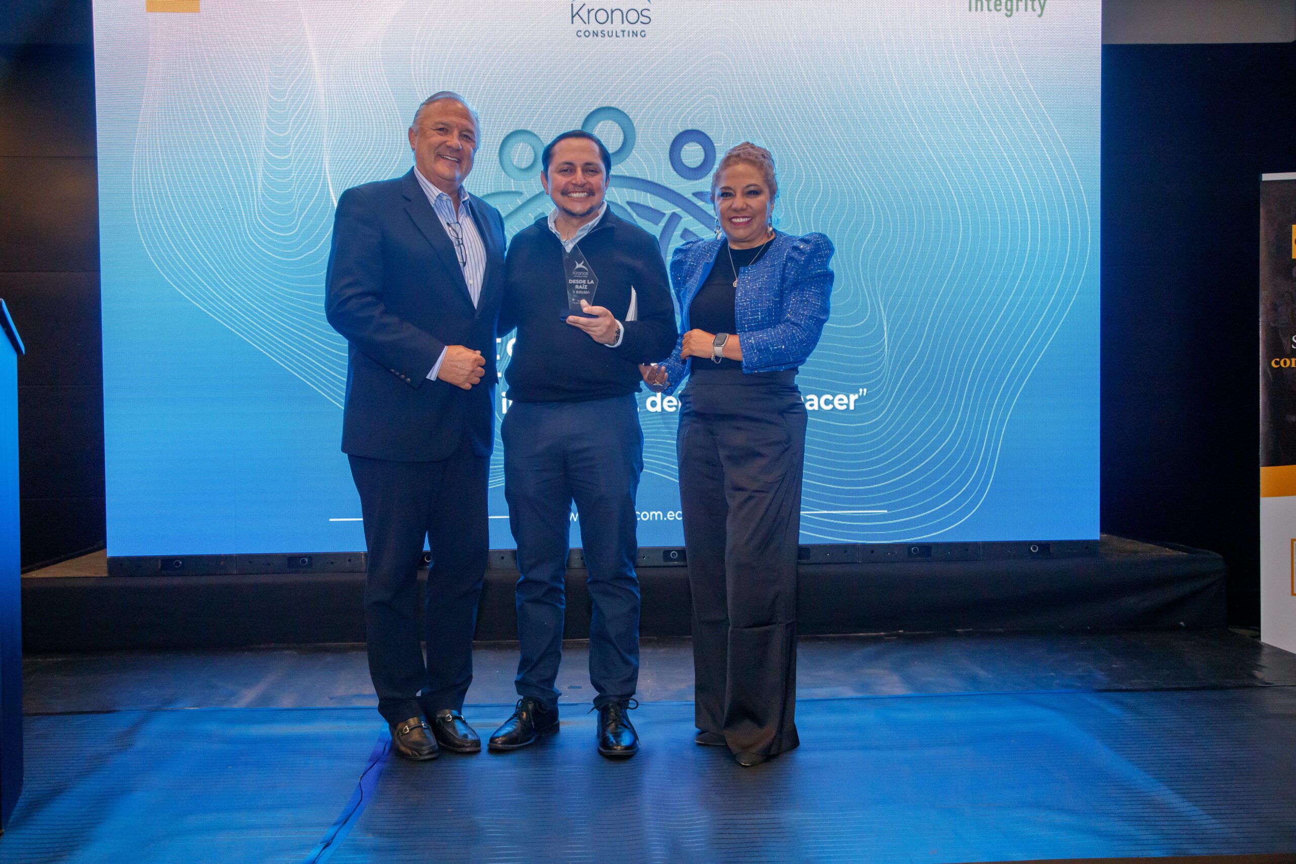 DESDE LA RAIZ_KRONOS by bismark -40-min