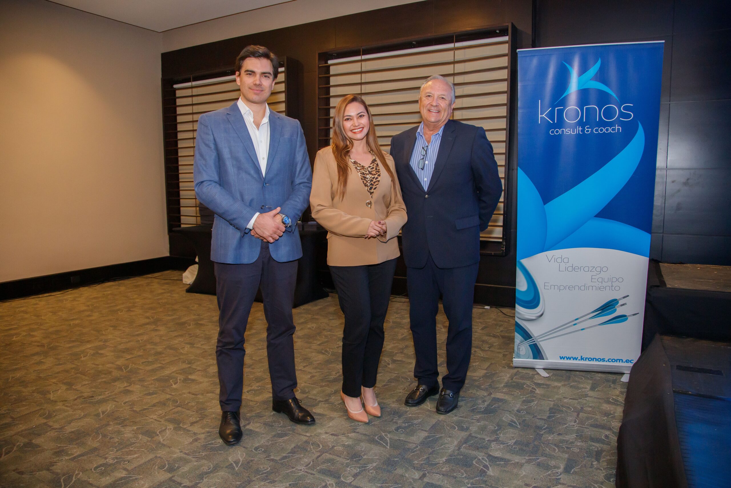 DESDE LA RAIZ_KRONOS by bismark -51-min