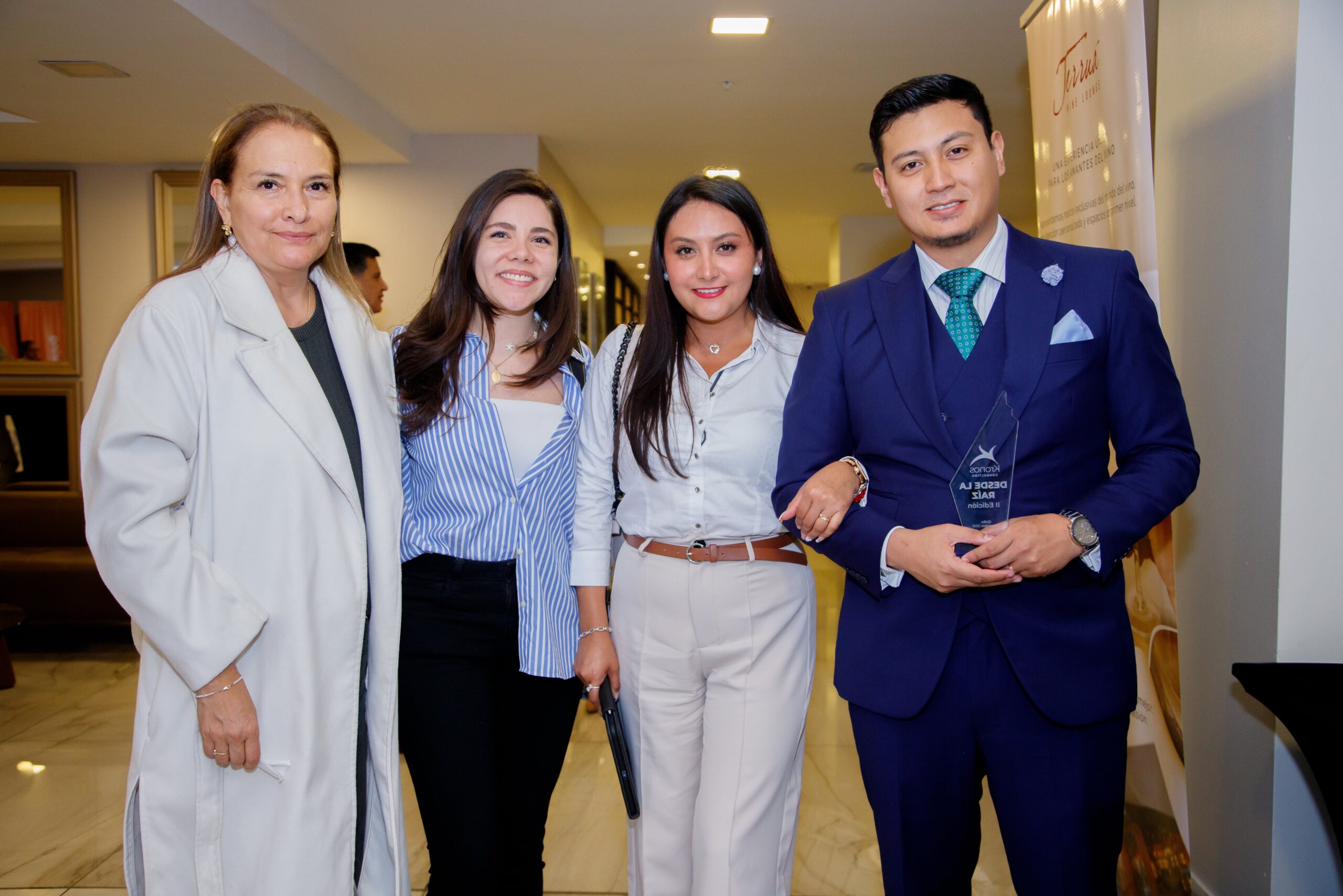 DESDE LA RAIZ_KRONOS by bismark -57-min